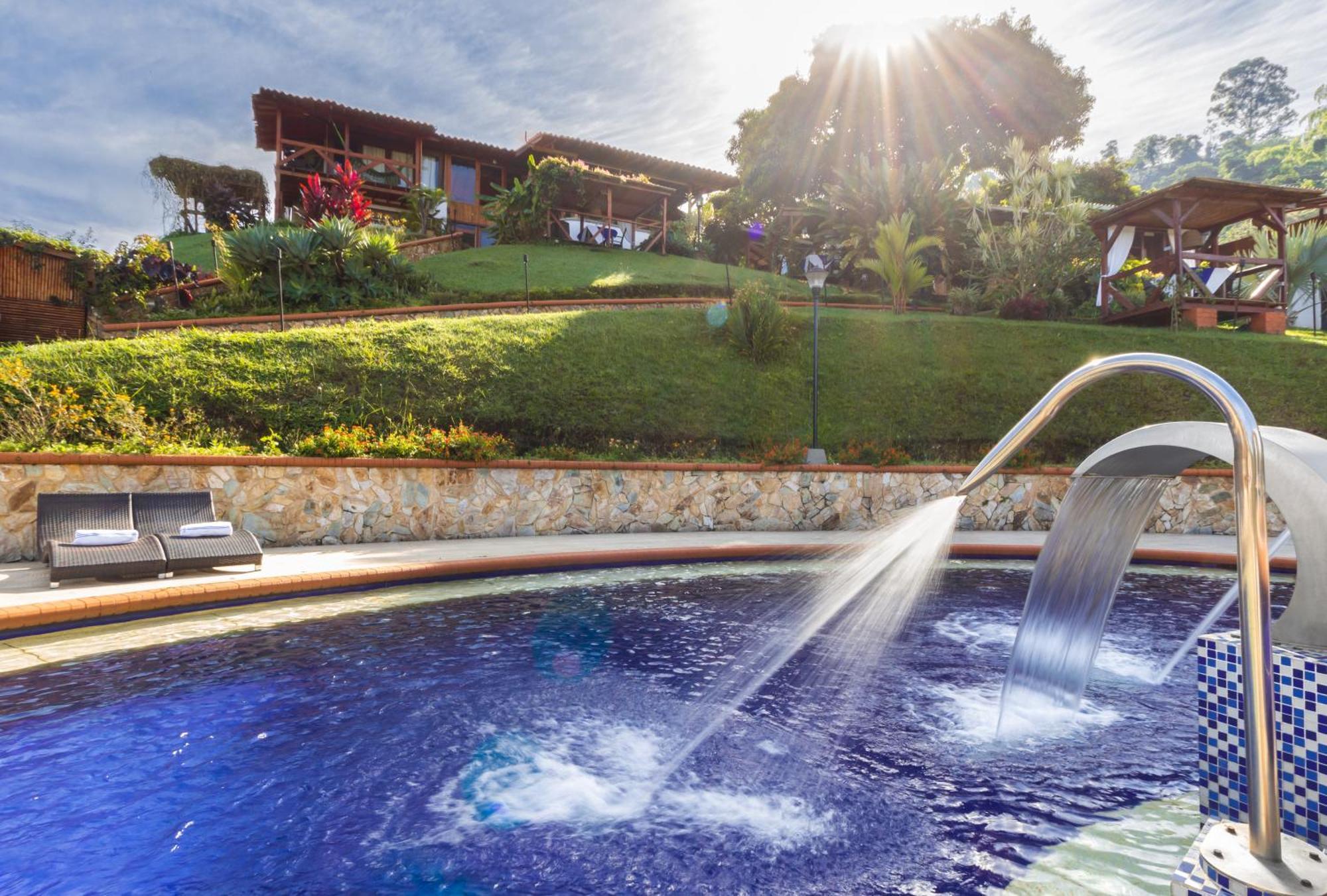 Hotel Spa La Colina Pereira Exterior foto